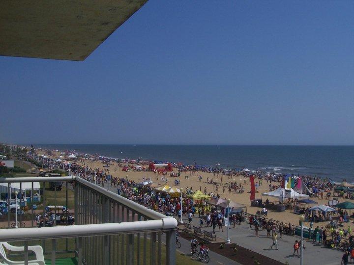 Hyatt House Virginia Beach / Oceanfront Hotel Exterior photo